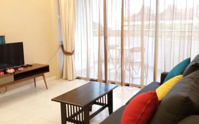 PoolView Resort Batu Ferringhi 502 - 2 Rooms