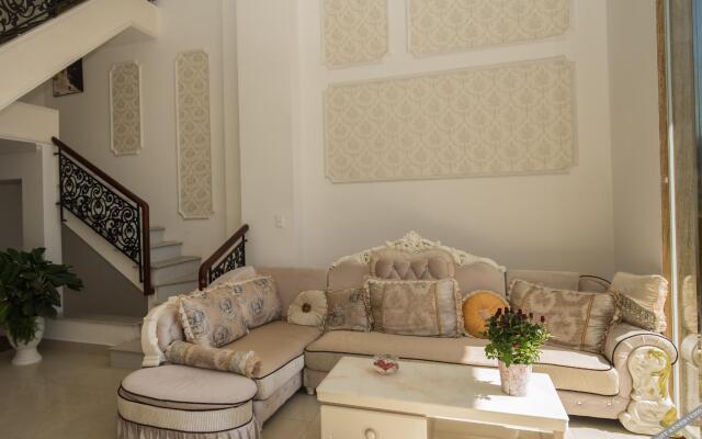 Ngan Pho Studio & Hotel