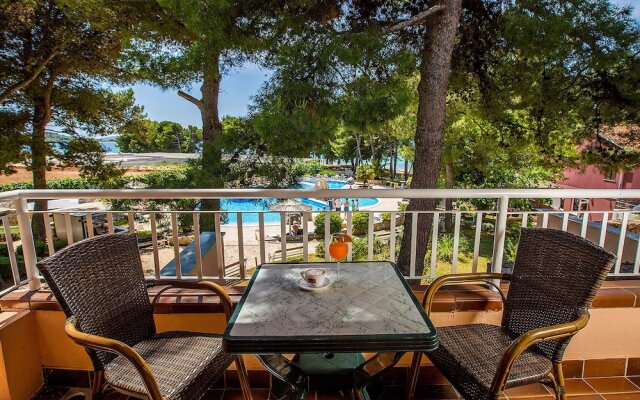 Tidy Apartment with Ac, Just 12 Km. From Sibenik