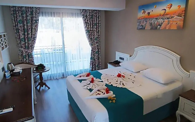 Polaris Hayat Motel