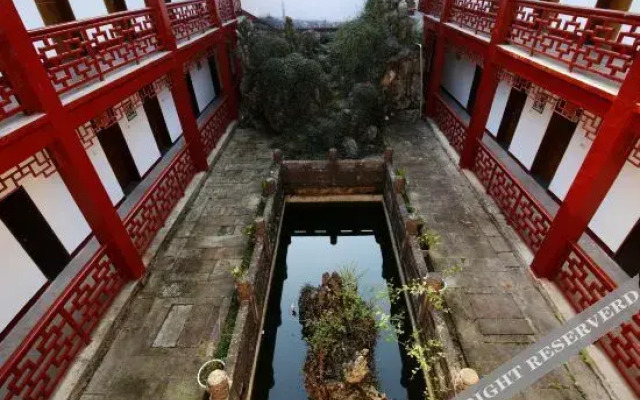 黄山心族之旅酒店