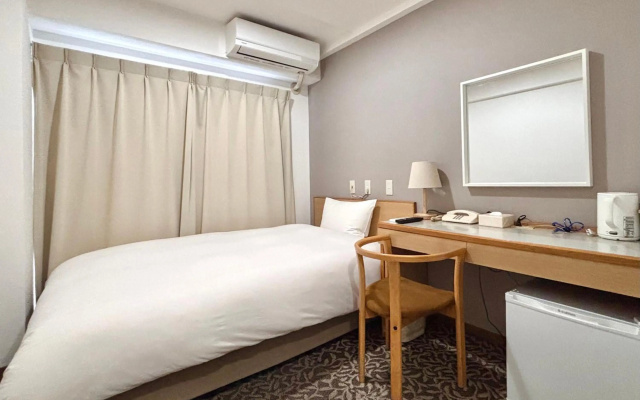 E Hotel WARABI