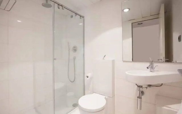 Akira Flats Plaza Catalunya