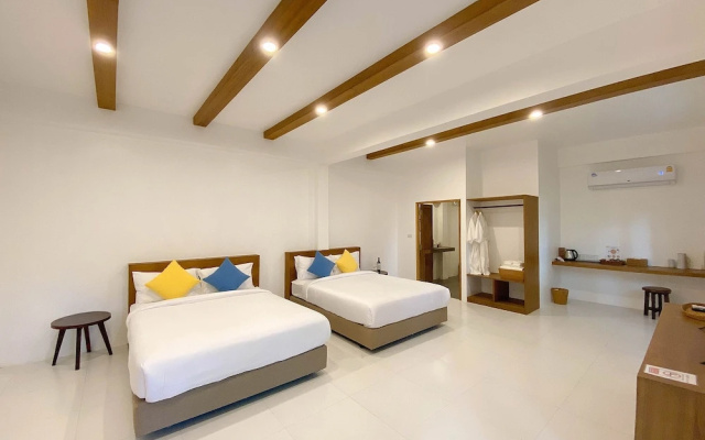 Issara Beach Resort Beachfront Zone