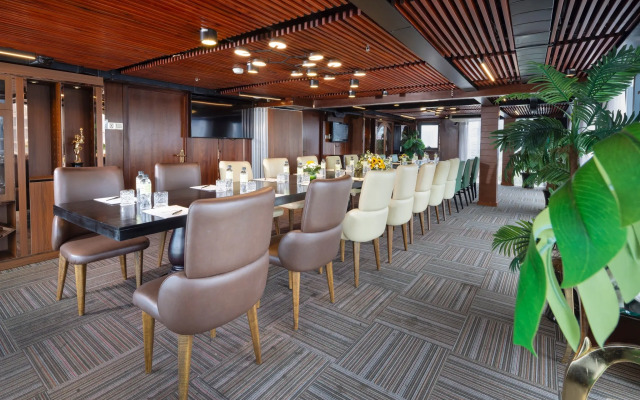 Winsuites Sai Gon Hotel