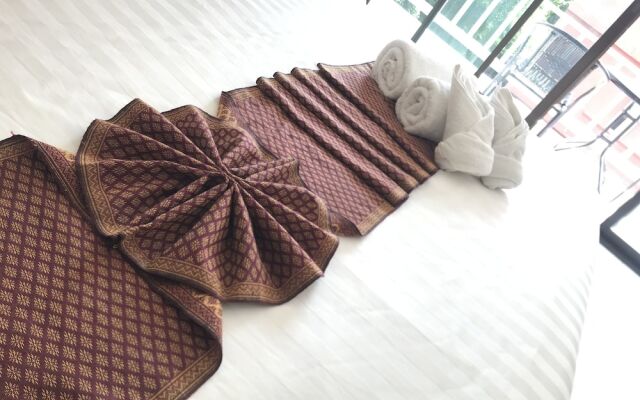 Global Hotel Beach View