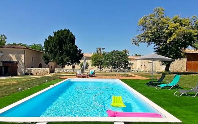 Domaine de Gaïa, Piscine, Pétanque, Ping Pong, proche Saint-Emilion