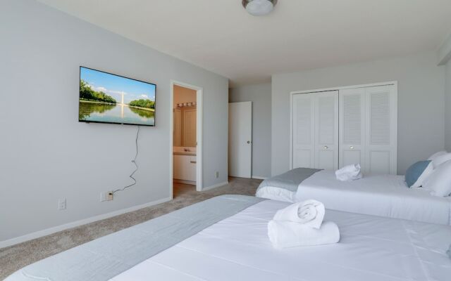 Wonderful Apt Crystal City with Gym