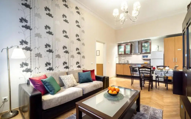 Classic House Hotel