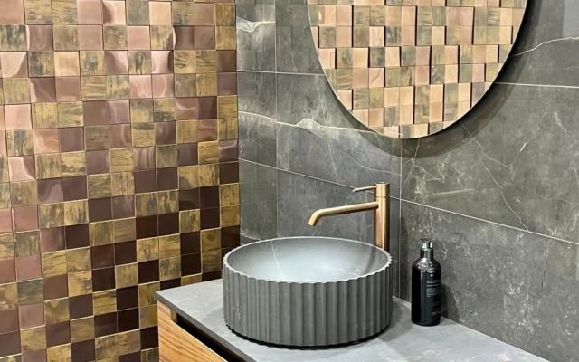 MONDRIAN Luxury Suites & Apartments Market Square IV