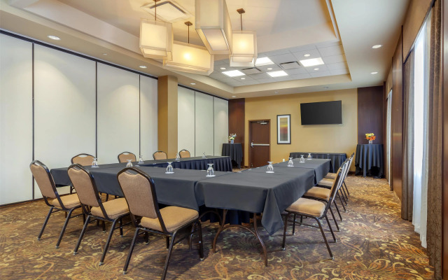 Best Western Cold Lake Inn