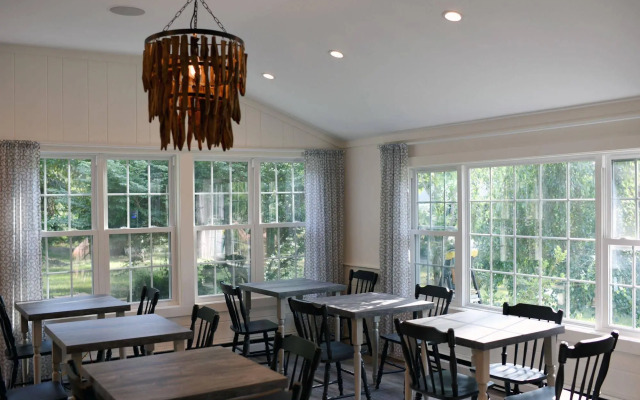 Sandwich Inn and Suites