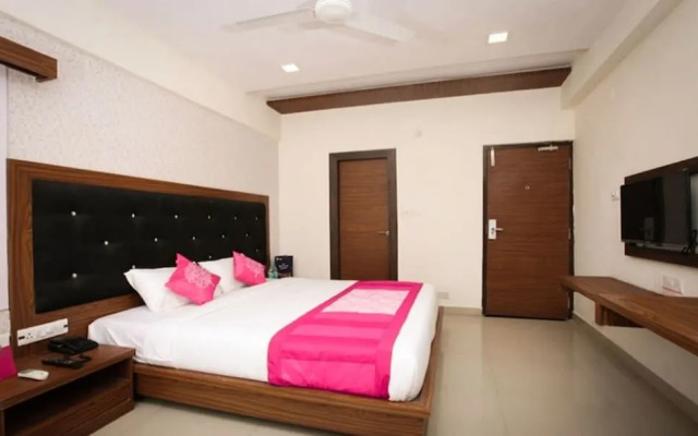 Star Holiday Inn by Nexstay