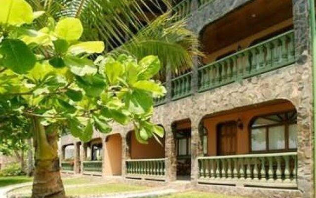 Marea Brava Hotel & Villas