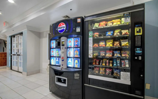 Motel 6 Ontario Convention Center- Airport