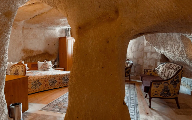 Amber Cave Suites