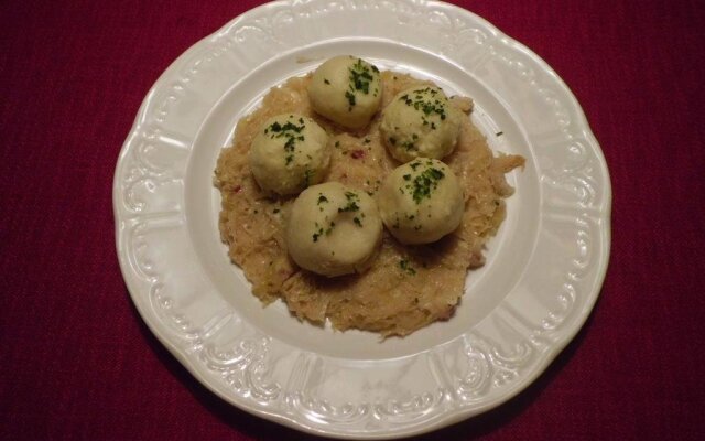 Gasthof Zum Niederhaus - Familie Perthold