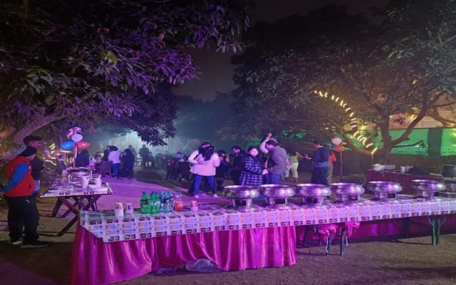 Corbett Aroma Park By Royal Collection
