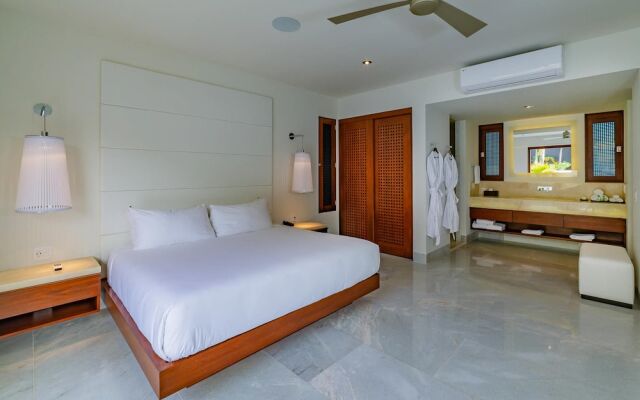 Spectacular Modern Luxury and Exceptional Amenities at Mantea Casa Cabo in Pedregal