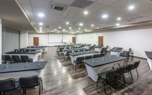 City Express Plus by Marriott Bogota Aeropuerto