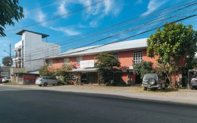 RedDoorz Premium @ Anisabel Suites Davao City