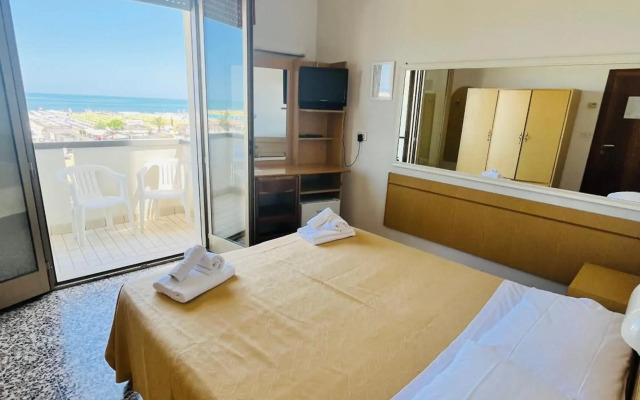 Hotel Columbia Frontemare