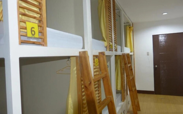HIS Capsule Hostel