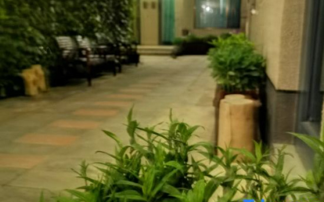 Little  time hotel