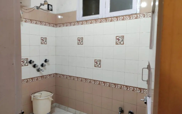 Hotel Royal Dream by OYO Rooms