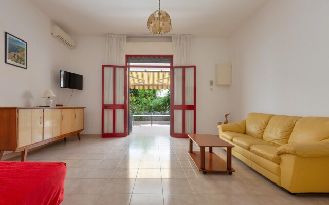 3599 Casa Delma by Barbarhouse