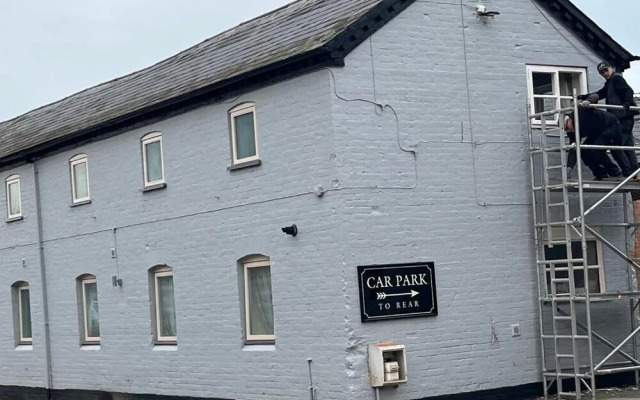 The Red Lion Inn Madley