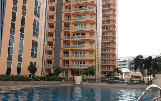Private Residence @ McKinley Hill