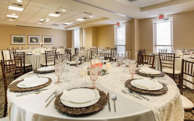 Hilton Garden Inn Bakersfield
