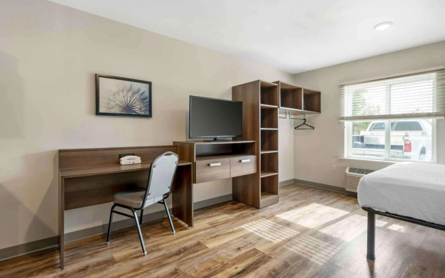 Woodspring Suites Deerfield Beach