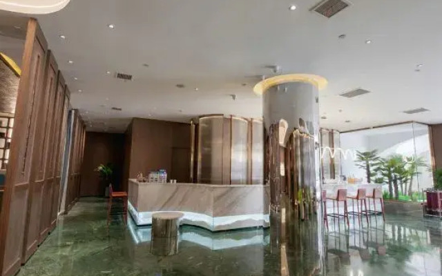 Green No. 19 Hotel (Nanyang Seventh Road Wollonggang Store)