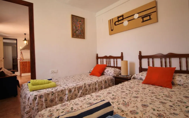 1038 Villa Cruz