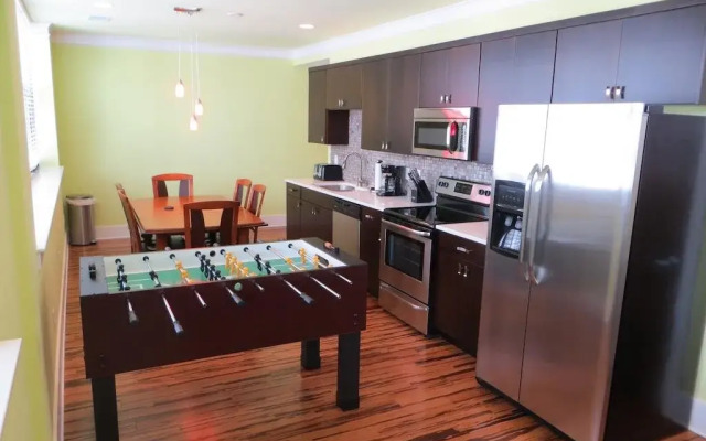 York Street Vacation Condos