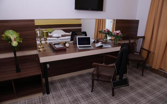 Primus Hotel & Apartments