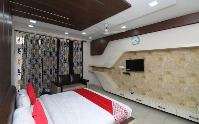 Mangalam Palace By OYO Rooms