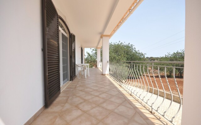Large Country Villa With Private Pool, Vilamoura