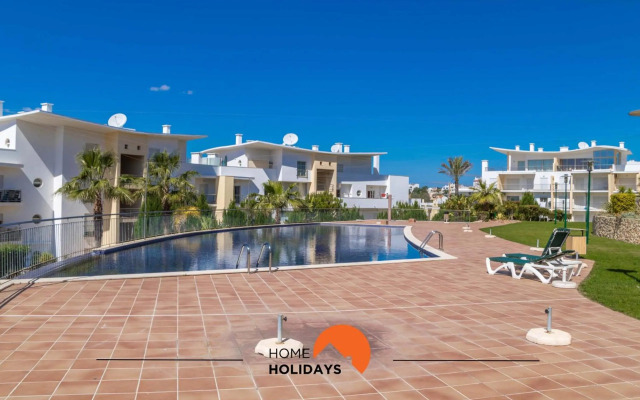 #004 Amazing T2 with seaview and pool 900m beach