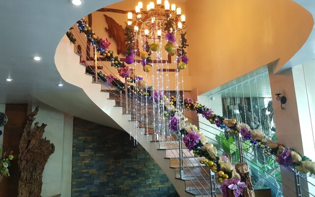 GAP Plaza Hotel