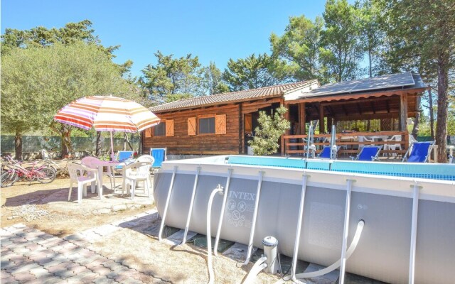 Stunning Home in O8029 Siniscola With 3 Bedrooms