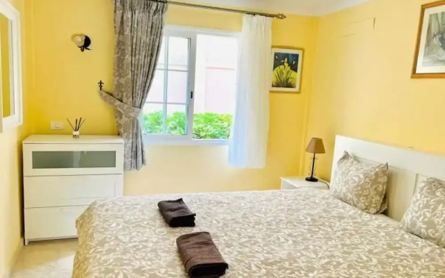 Enjoy 1 BR Palm Mar Next to Pool