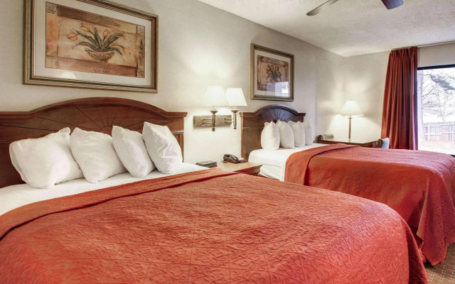 Quality Inn & Suites Clinton - Jackson West