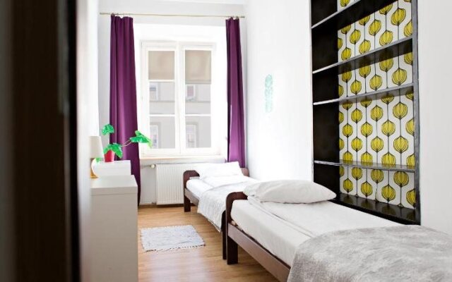 Folk Hostel