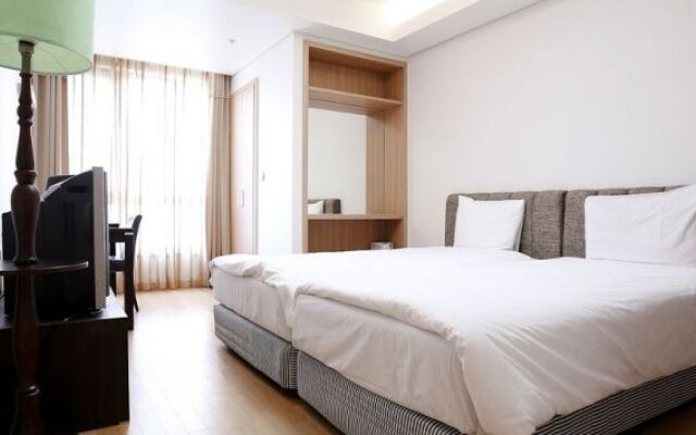Stay 7 Mapo Residence Hotel