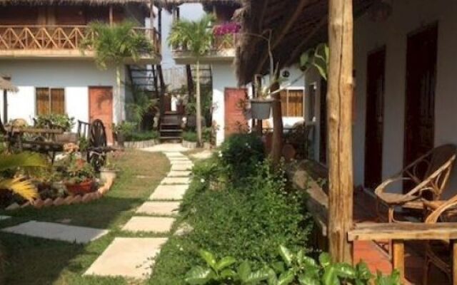 White Beach Bungalows