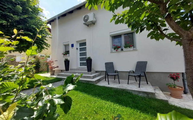 Studio apartman Marta