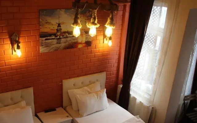 Taksim BrickTown Suite